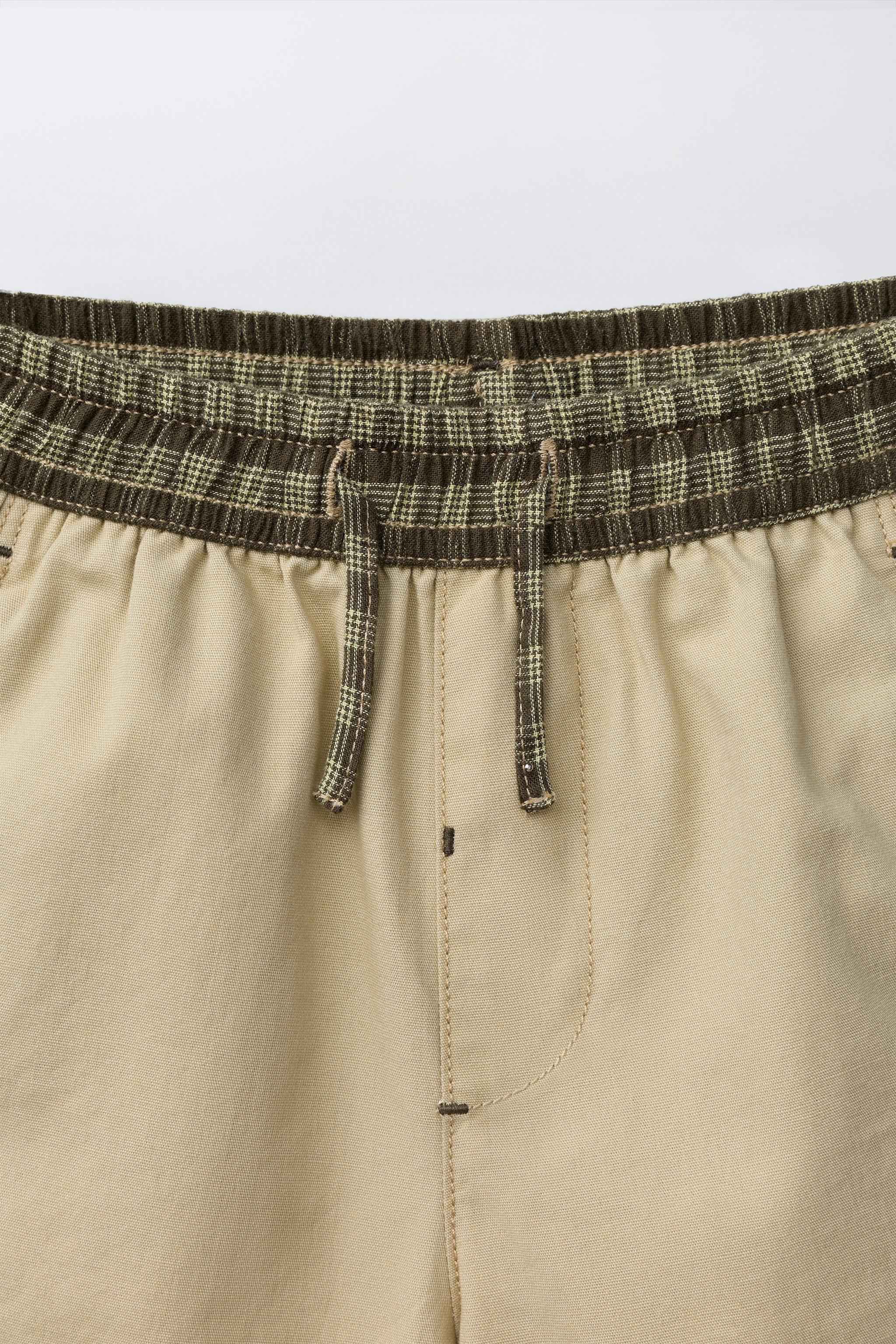 SHORT EN TOILE